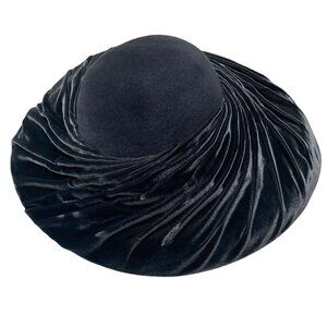 Neiman Marcus Velvet Hat XS/S Marzi Florence Italy Slate Gray Luxury Womens Hat